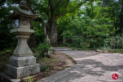 Le sanctuaire Kamado-jinja pour la randonnée du Mont Homan à Fukuoka